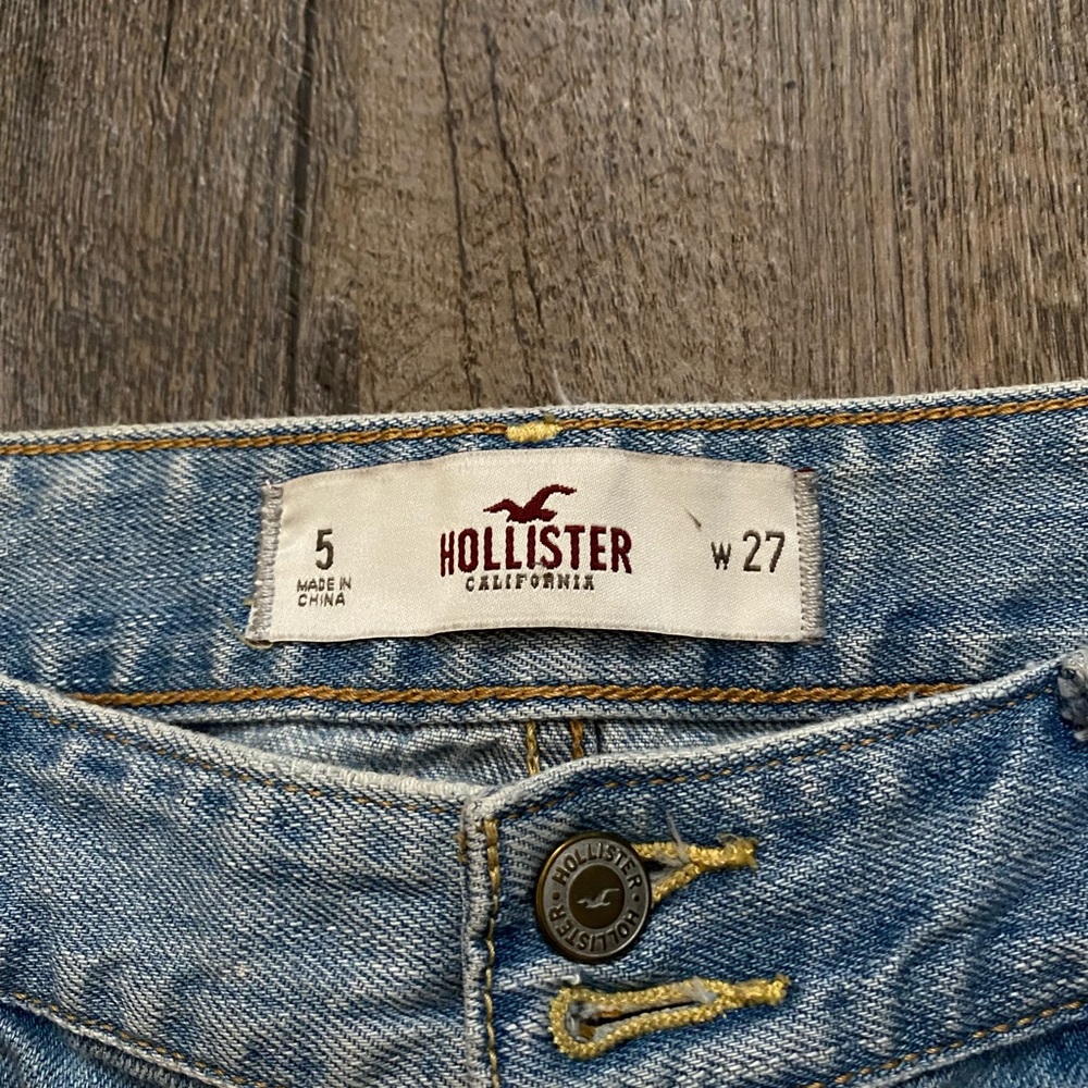 Hollister cut off shorts